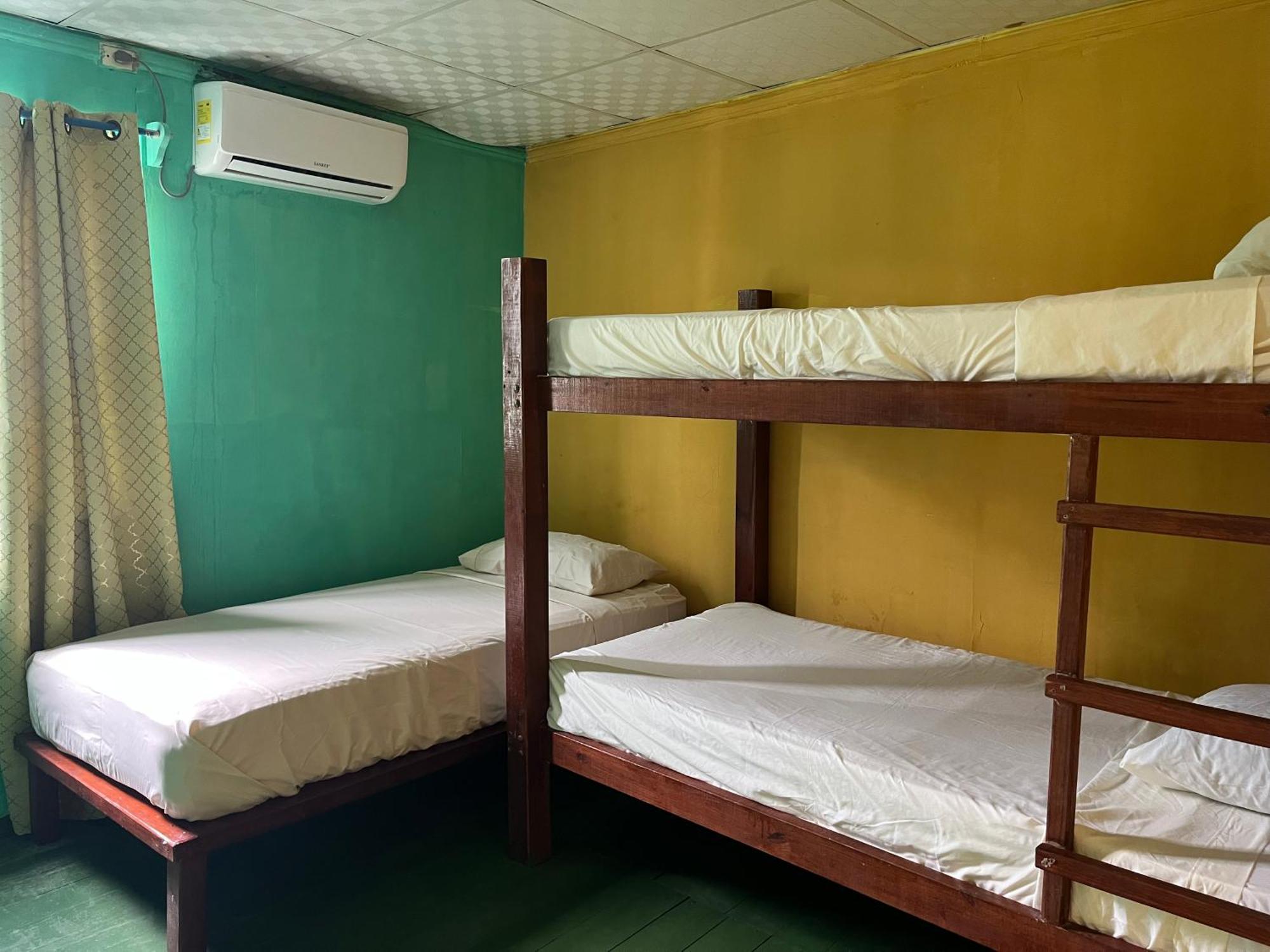 Hostal Cay باستيمينتوس المظهر الخارجي الصورة
