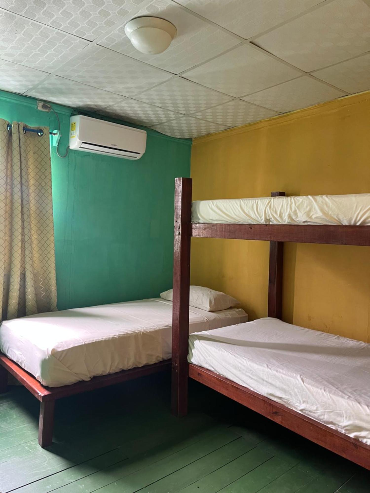 Hostal Cay باستيمينتوس المظهر الخارجي الصورة