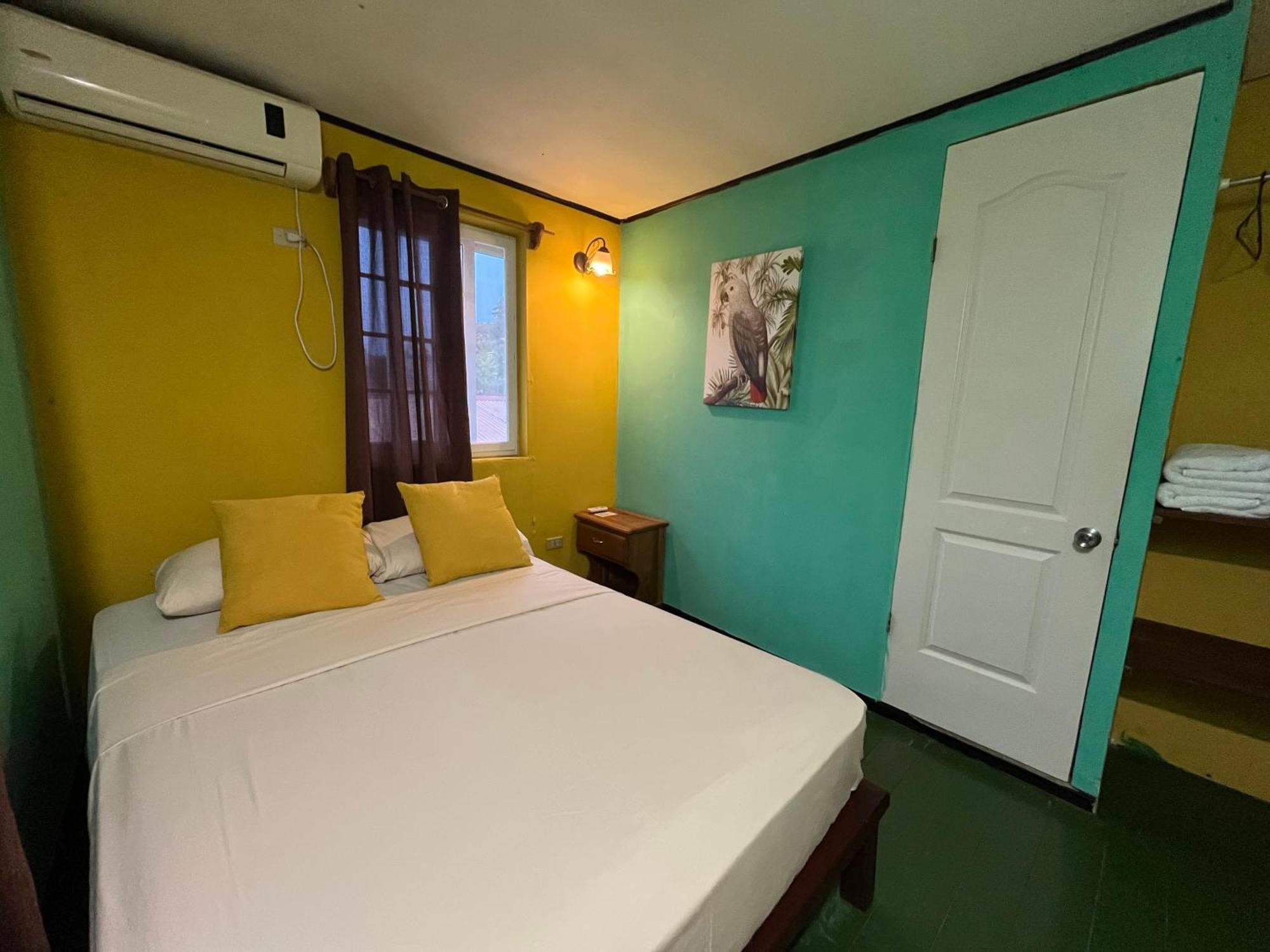 Hostal Cay باستيمينتوس المظهر الخارجي الصورة